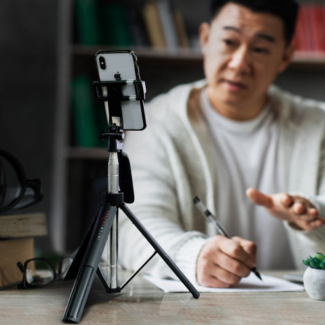 Creator Selfie Stick Tripod - Image 10